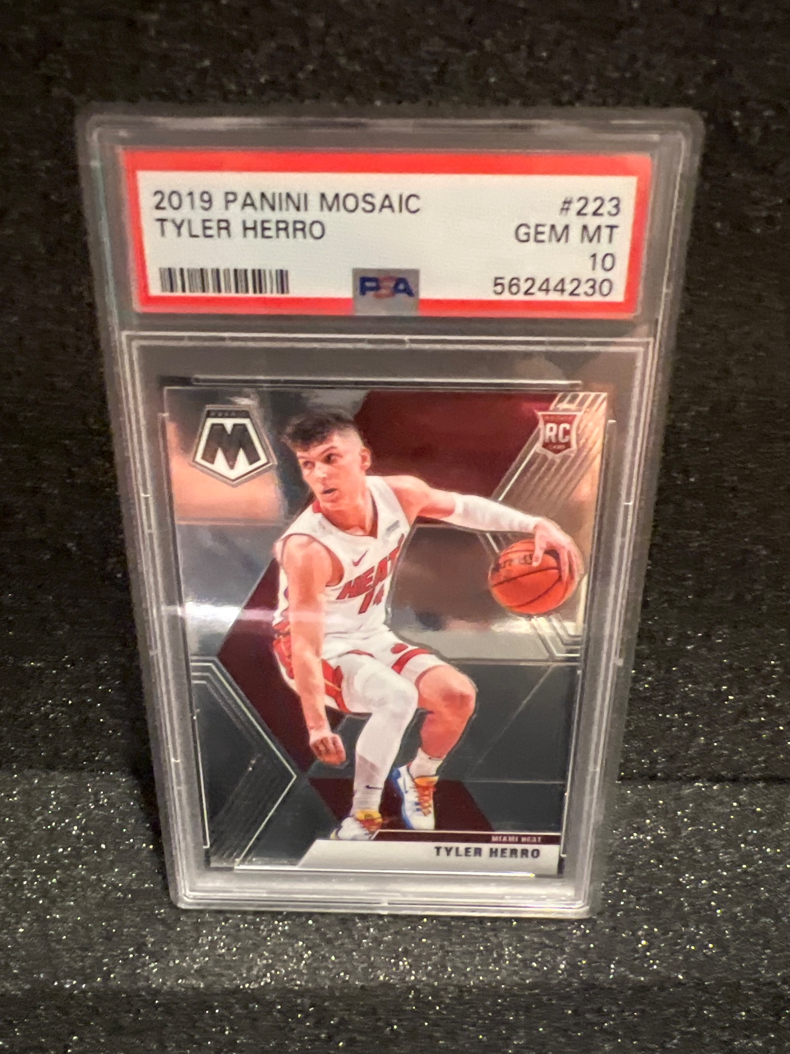 2019 Panini Mosaic | Tyler Herro RC | PSA 10